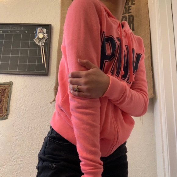 💗 PINK Sweater zip up 💗 - Picture 2 of 5